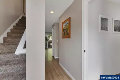 2210 Maplewood Dr S, Salem, OR 97306 - Photo 21