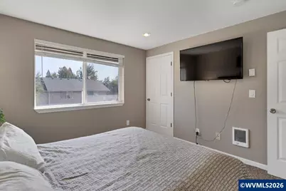 2210 Maplewood Dr S, Salem, OR 97306 - Photo 29