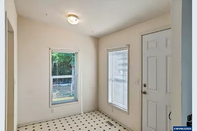 5836 Tumbleweed Cir, Brooks, OR 97305 - Photo 11