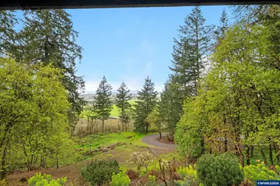 1290 Linnwood Dr NE, Albany, OR 97322 - Photo 3