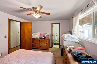 960 Grape St, Sweet Home, OR 97386 - Photo 27