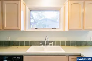 3603 Pioneer Dr SE, Salem, OR 97302 - Photo 15