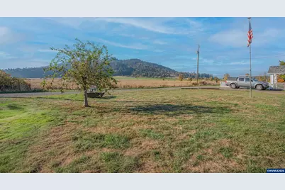 36005 Polly Farm Ln, Lebanon, OR 97355 - Photo 3