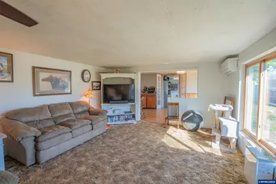 36005 Polly Farm Ln, Lebanon, OR 97355 - Photo 17