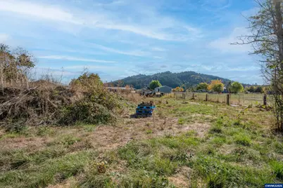 36005 Polly Farm Ln, Lebanon, OR 97355 - Photo 7