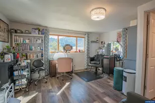36005 Polly Farm Ln, Lebanon, OR 97355 - Photo 25