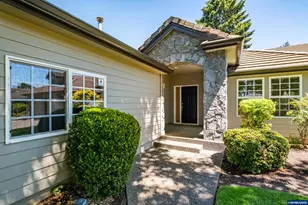 732 Castle Pines Dr N, Keizer, OR 97303 - Photo 7