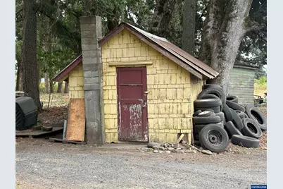 9068 SE Snoddy Dr, Aumsville, OR 97325 - Photo 9