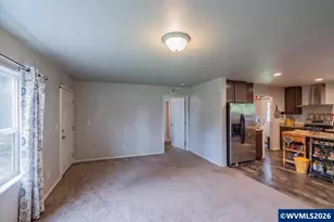 38381 Crawfordsville Dr, Sweet Home, OR 97386 - Photo 11