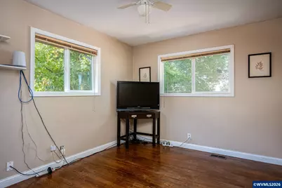 620 Judson St SE, Salem, OR 97302 - Photo 23