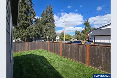 205 Sherman St SE, Albany, OR 97321 - Photo 17