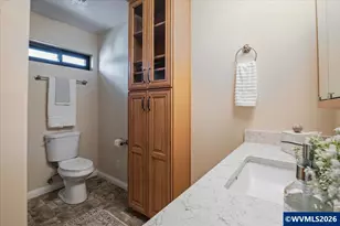 210 SE Ironwood Ave, Dallas, OR 97338 - Photo 25