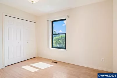 210 SE Ironwood Av, Dallas, OR 97338 - Photo 33