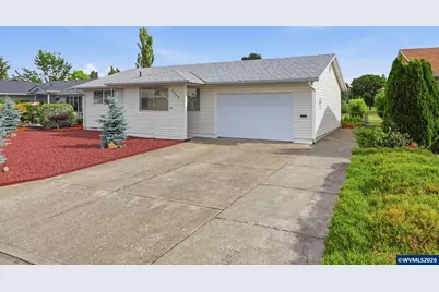 2049 W Hayes St, Woodburn, OR 97071 - Photo 3