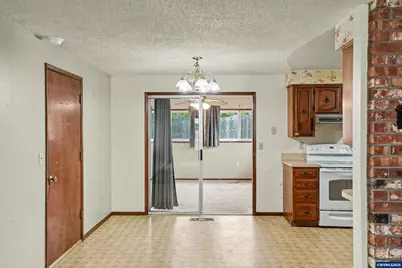 115 Grant St, Silverton, OR 97381 - Photo 11