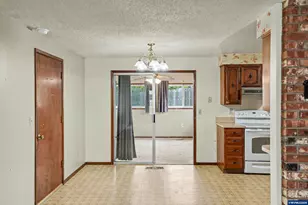 115 Grant St, Silverton, OR 97381 - Photo 11
