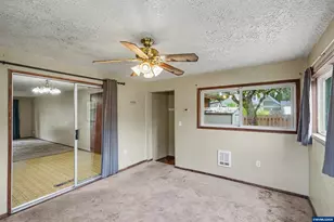 115 Grant St, Silverton, OR 97381 - Photo 19