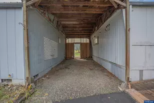 38008 Sodaville Cut Off Dr, Lebanon, OR 97355 - Photo 19