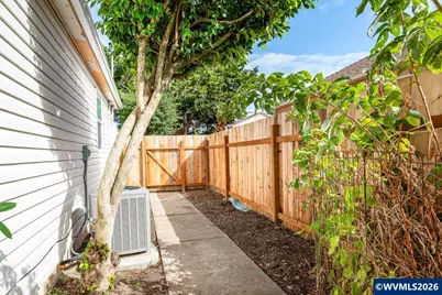 3040 D St NE, Salem, OR 97301 - Photo 35