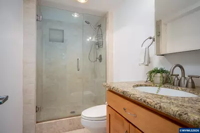 2021 SW Main #32 St, Portland, OR 97205 - Photo 19
