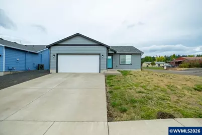 1231 46th Ct, Sweet Home, OR 97386 - Photo 1