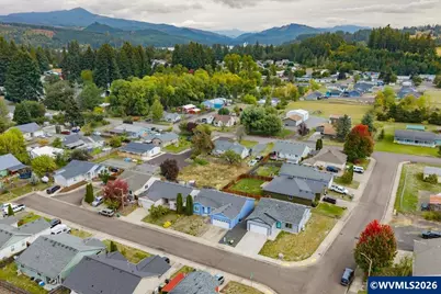 1231 46th Ct, Sweet Home, OR 97386 - Photo 25