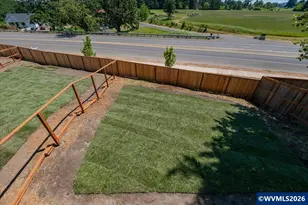 595-597 NE Evergreen Av, Dallas, OR 97338 - Photo 33