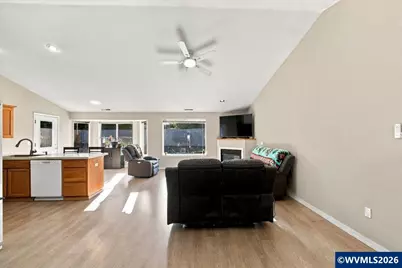 1049 29th Av, Sweet Home, OR 97386 - Photo 5