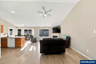 1049 29th Ave, Sweet Home, OR 97386 - Photo 5