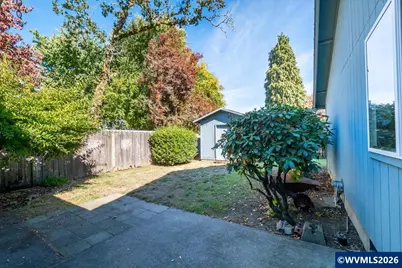 435 Angelee Ct, Lebanon, OR 97355 - Photo 47