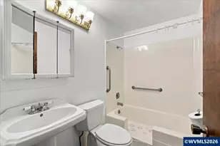 435 Angelee Ct, Lebanon, OR 97355 - Photo 29