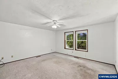 435 Angelee Ct, Lebanon, OR 97355 - Photo 15