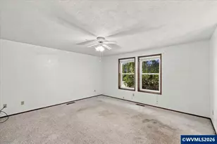 435 Angelee Ct, Lebanon, OR 97355 - Photo 15