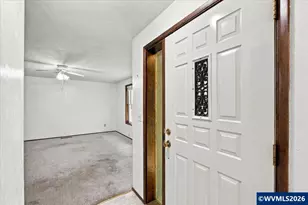 435 Angelee Ct, Lebanon, OR 97355 - Photo 9