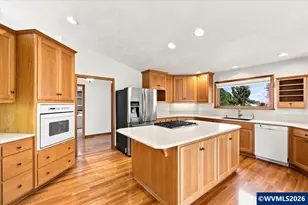 33844 SE White Oak Rd, Corvallis, OR 97333 - Photo 9
