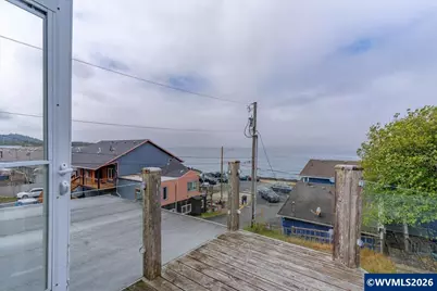 25 NE Clarke St, Depoe Bay, OR 97341 - Photo 31