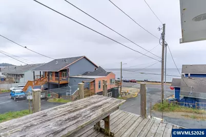25 NE Clarke St, Depoe Bay, OR 97341 - Photo 19