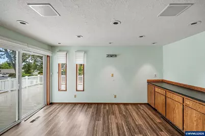 6644 Rippling Brook Dr SE, Salem, OR 97317 - Photo 13