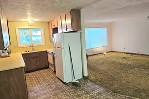 1090 Sharon Lp SE, Salem, OR 97306 - Photo 7