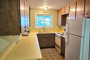 1090 Sharon Lp SE, Salem, OR 97306 - Photo 9