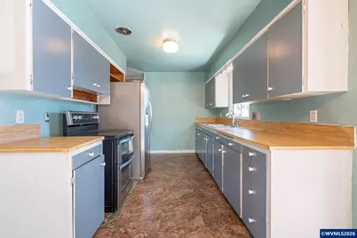 730 Wildwind Dr SE, Salem, OR 97302 - Photo 7