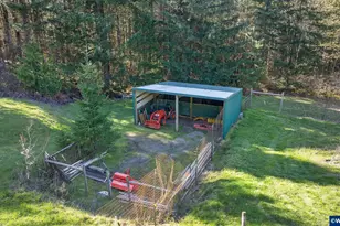 9400 SW Arrowwood Rd, McMinnville, OR 97128 - Photo 35