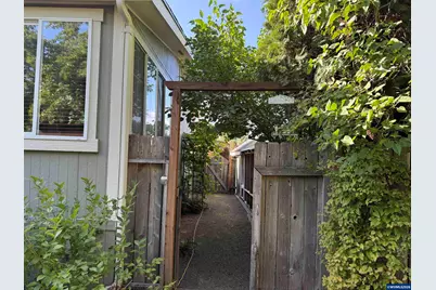 1846 Icabod St NE, Salem, OR 97305 - Photo 37