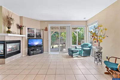 9016 SE Emily Park Wy, Happy Valley, OR 97086 - Photo 15
