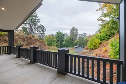 33005 Berlin Rd, Lebanon, OR 97355 - Photo 7