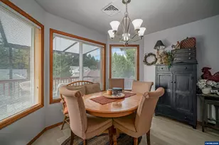 733 Sitka Deer Ct NW, Salem, OR 97304 - Photo 11