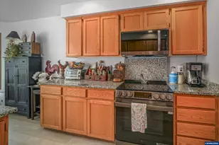 733 Sitka Deer Ct NW, Salem, OR 97304 - Photo 15
