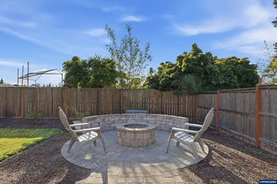329 S 7th St, Carlton, OR 97111 - Photo 31