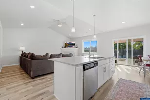 329 S 7th St, Carlton, OR 97111 - Photo 15