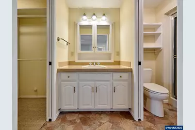 2015 Camellia Wy, Woodburn, OR 97071 - Photo 17